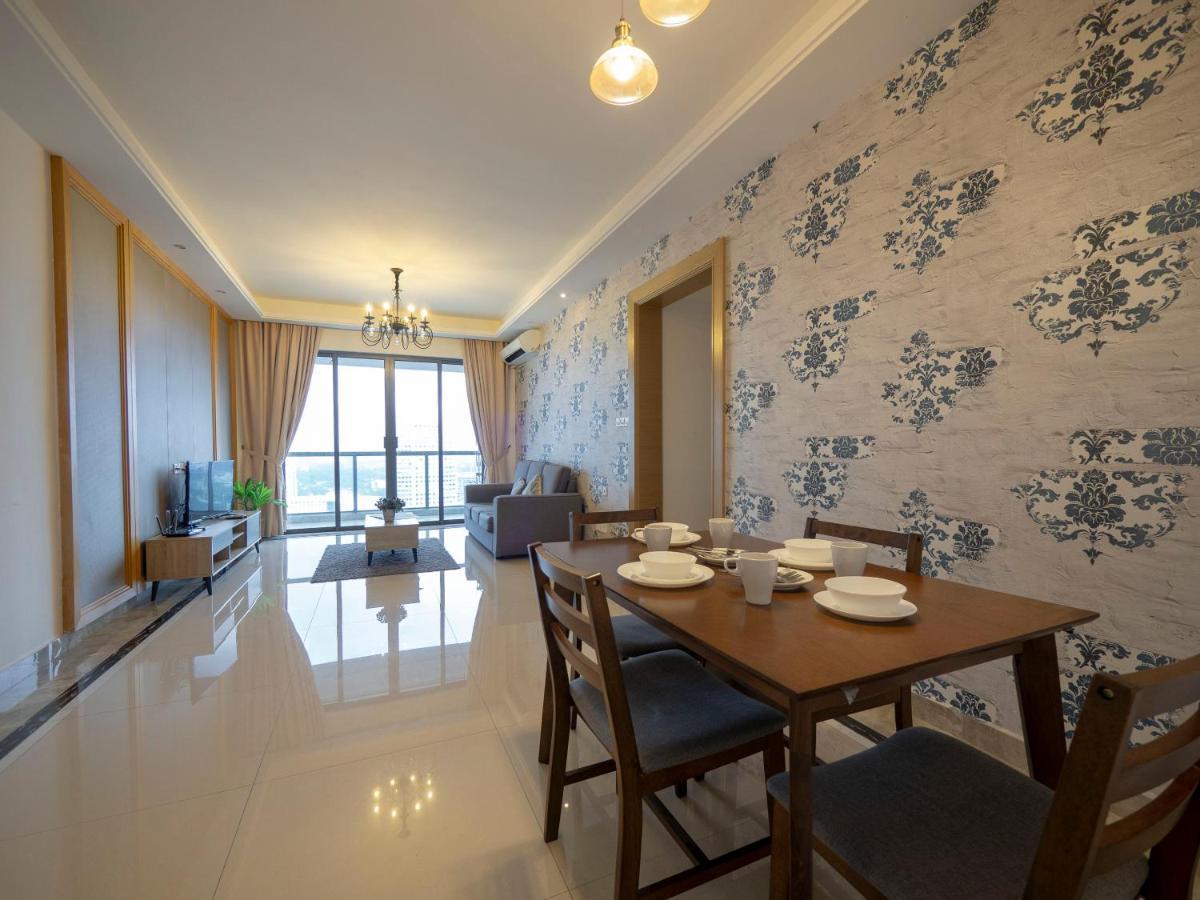 Ferienwohnung Netflix Smarttv Cityseaview & Highfloor At R&F Mall Johor Bahru Exterior foto